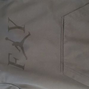 Jordan pullover hoodie kids 5 to 6 years NWOT